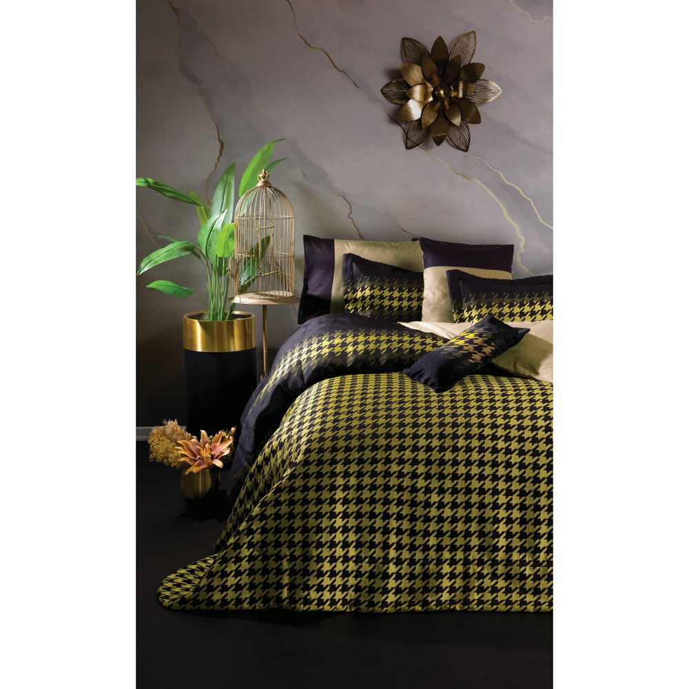 Asir Cotton Box Dazzle Claret Green And Black Double Person Linen Fitted