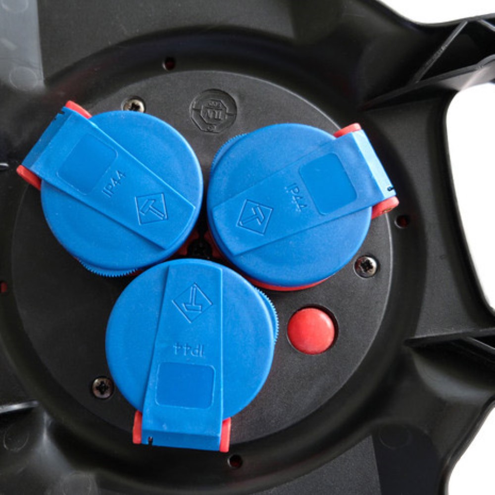 Brennenstuhl Adapter Plug With 2 Euro + 1 Earthed Sockets