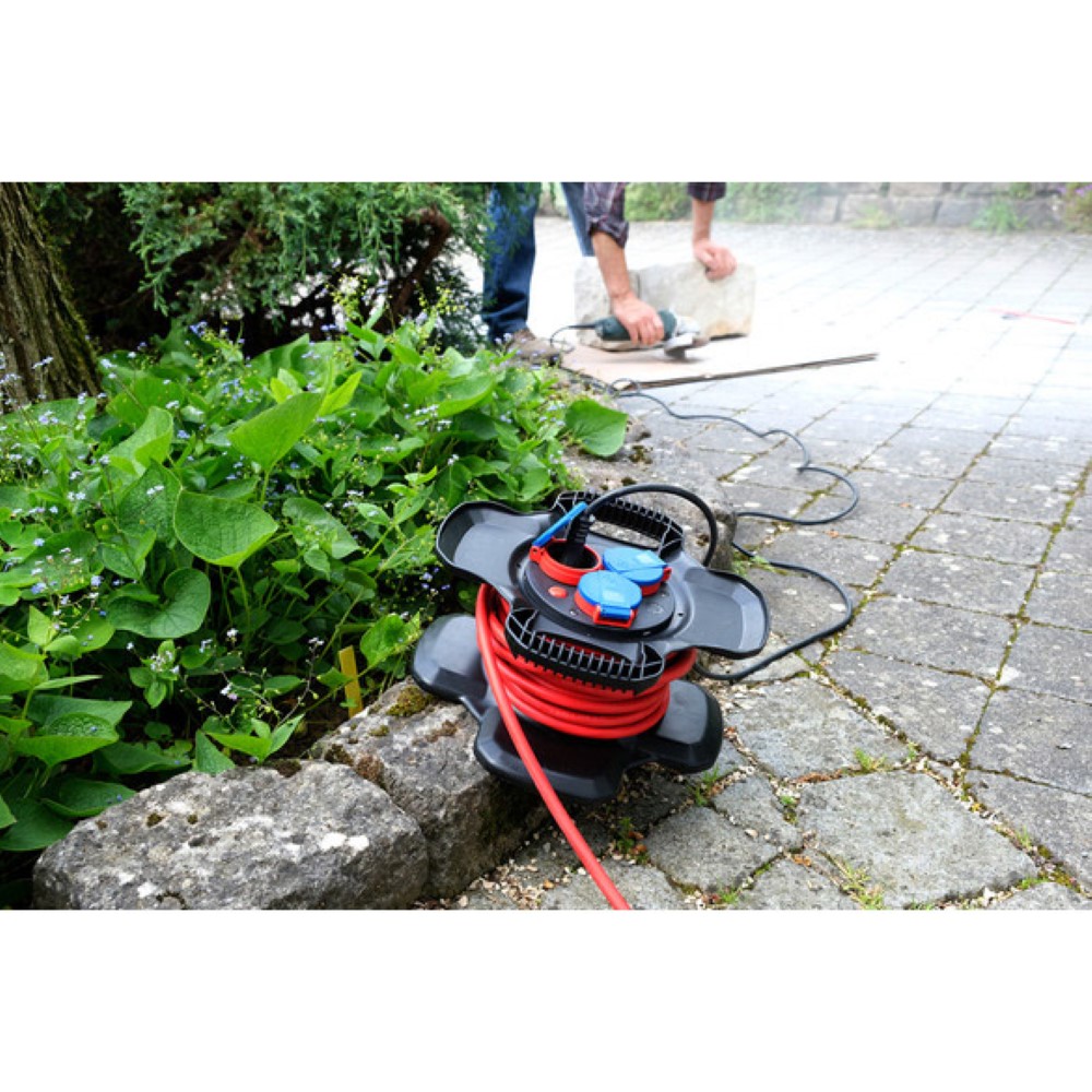 Brennenstuhl Adapter Plug With 2 Euro + 1 Earthed Sockets
