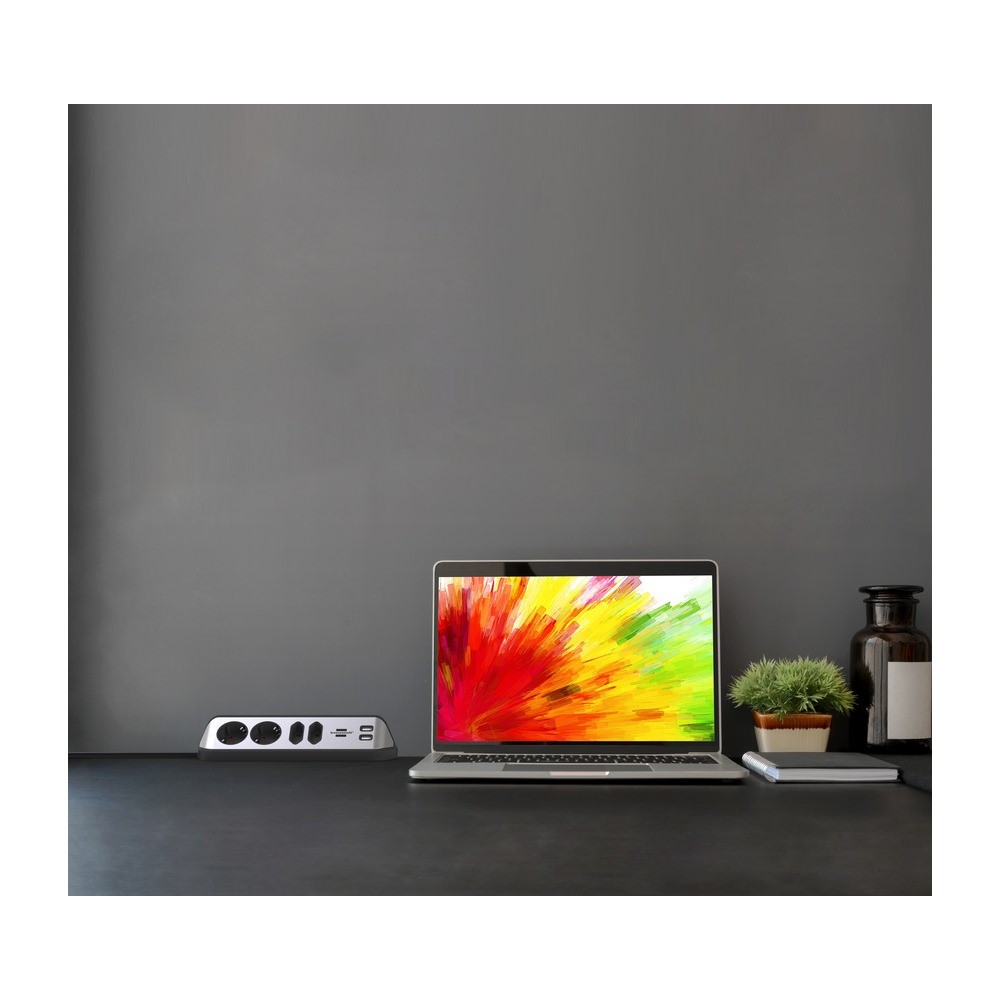 Brennenstuhl Corner Socket Strip 4 Way + 2 Usb Black-Silver