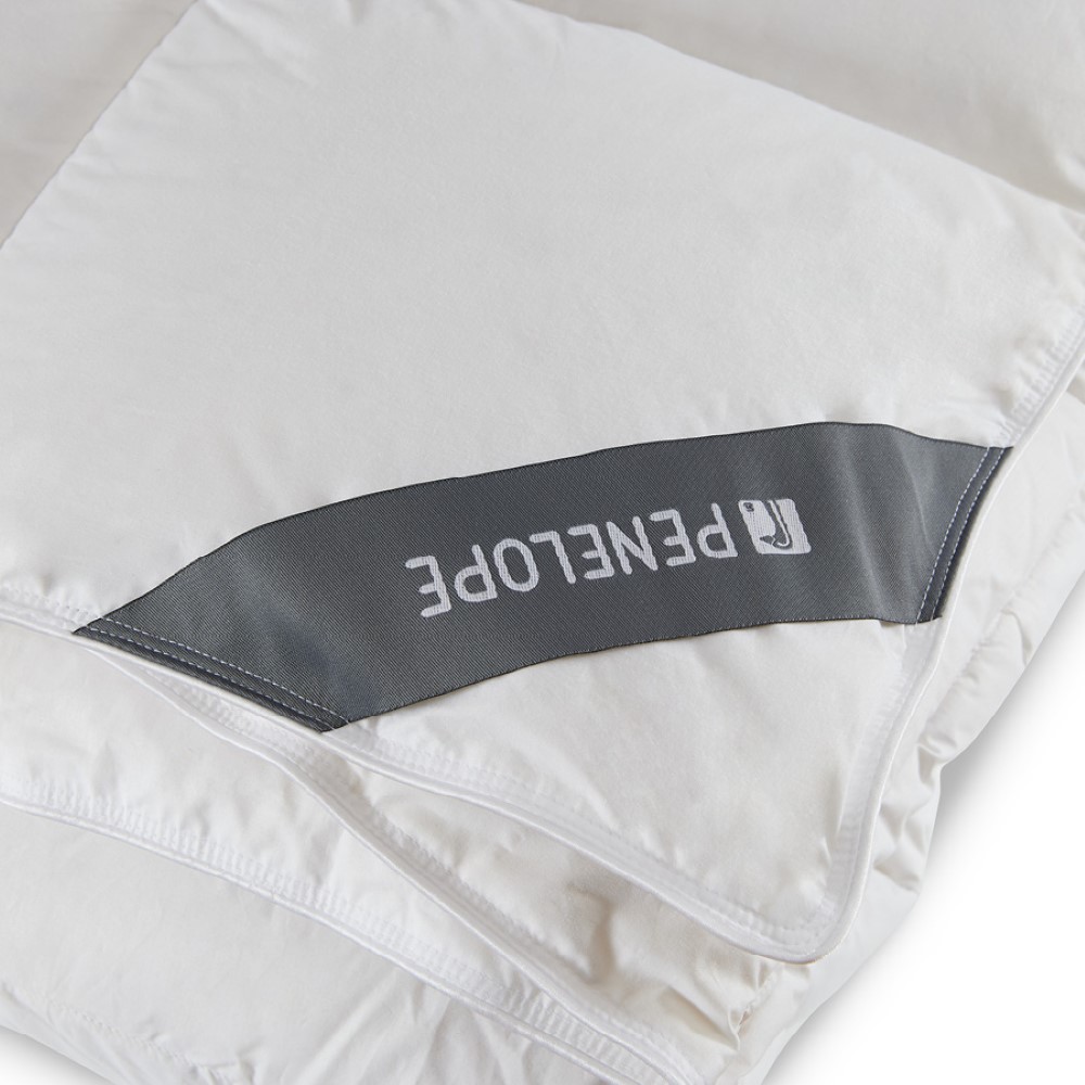 Penelope Gold 8,5 Tog Goose Down Duvet Single 155*215 Cm